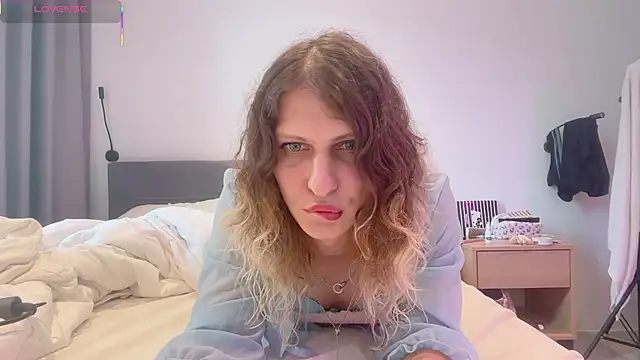 Alice Pinkhead online show from 11/04/25, 06:56