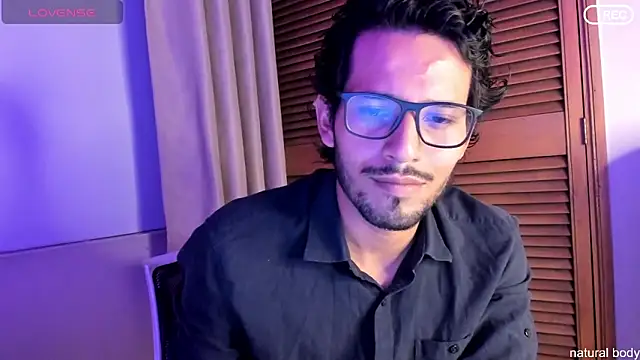 Nicholasrodrii online show from 10/10/25, 11:37