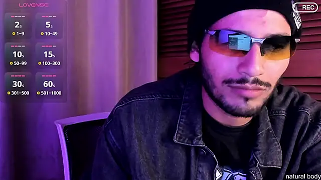 Nicholasrodrii online show from 10/25/25, 11:21