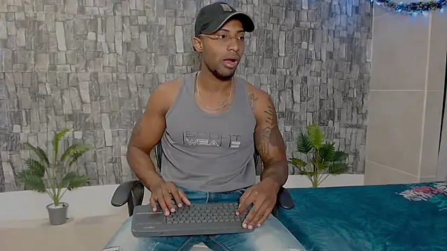 Snapshot of Joseephjackson chatting on 01/15/25, 02:13 Joseephjackson online show from 01/15/25, 02:13