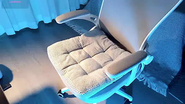 FEIYU001 online show from 12/08/24, 01:36