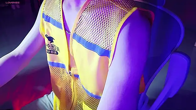 FEIYU001 online show from 01/13/25, 02:32