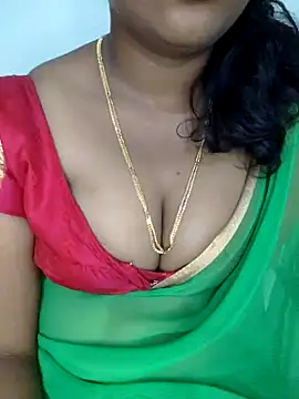 Snapshot of Sexy_Ammu_Telugu chatting on 01/16/25, 05:32 Sexy Ammu Telugu online show from 01/16/25, 05:32