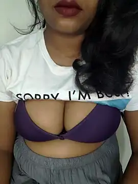 Snapshot of Sexy_Ammu_Telugu chatting on 01/19/25, 05:37 Sexy Ammu Telugu online show from 01/19/25, 05:37
