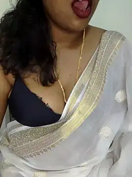 Snapshot of Sexy_Ammu_Telugu chatting on 01/30/25, 04:37 Sexy Ammu Telugu online show from 01/30/25, 04:37