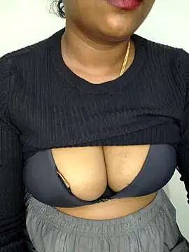 Snapshot of Sexy_Ammu_Telugu chatting on 02/03/25, 02:25 Sexy Ammu Telugu online show from 02/03/25, 02:25