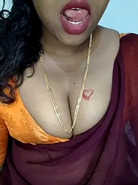 Snapshot of Sexy_Ammu_Telugu chatting on 02/27/25, 03:25 Sexy Ammu Telugu online show from 02/27/25, 03:25