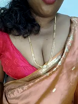 Snapshot of Sexy_Ammu_Telugu chatting on 03/08/25, 04:39 Sexy Ammu Telugu online show from 03/08/25, 04:39
