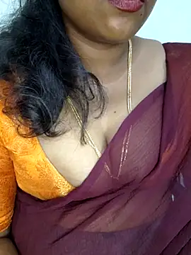 Snapshot of Sexy_Ammu_Telugu chatting on 03/13/25, 04:56 Sexy Ammu Telugu online show from 03/13/25, 04:56