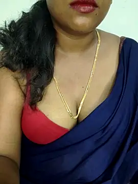 Snapshot of Sexy_Ammu_Telugu chatting on 03/16/25, 03:39 Sexy Ammu Telugu online show from 03/16/25, 03:39