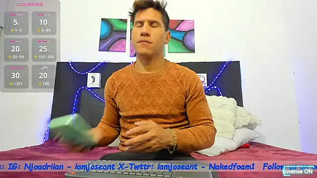 Snapshot of nakedfoam1 chatting on 01/10/25, 03:50 nakedfoam1 online show from 01/10/25, 03:50