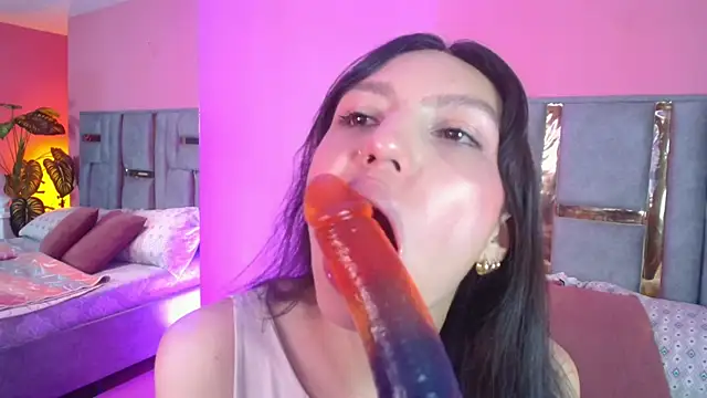 Snapshot of Bianca_ks chatting on 03/05/25, 03:18 Bianca ks online show from 03/05/25, 03:18