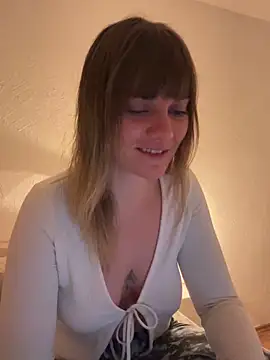 Snapshot of Milla__one chatting on 01/12/25, 08:36 Milla one online show from 01/12/25, 08:36