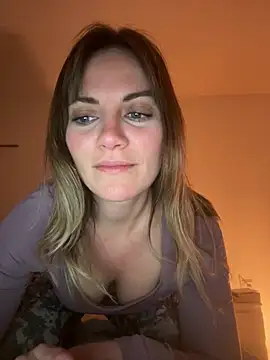 Snapshot of Milla__one chatting on 01/13/25, 05:12 Milla one online show from 01/13/25, 05:12