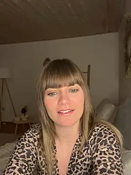 Snapshot of Milla__one chatting on 02/05/25, 06:59 Milla one online show from 02/05/25, 06:59