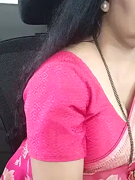 Snapshot of Deepthi_Mysore chatting on 12/25/24, 09:56 Deepthi Mysore online show from 12/25/24, 09:56