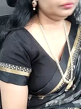Snapshot of Deepthi_Mysore chatting on 02/01/25, 01:41 Deepthi Mysore online show from 02/01/25, 01:41