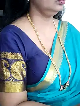 Snapshot of Deepthi_Mysore chatting on 02/09/25, 08:13 Deepthi Mysore online show from 02/09/25, 08:13