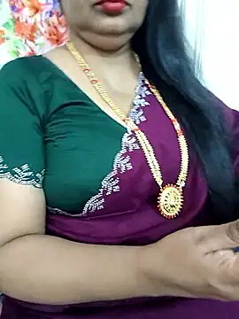 Snapshot of Deepthi_Mysore chatting on 09/10/25, 08:47 Deepthi Mysore online show from 09/10/25, 08:47