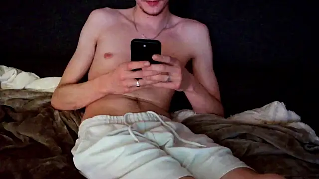 Snapshot of ElViko11 chatting on 01/12/25, 11:04 ElViko11 online show from 01/12/25, 11:04