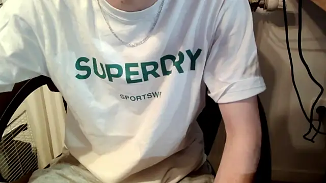 Snapshot of ElViko11 chatting on 02/12/25, 07:56 ElViko11 online show from 02/12/25, 07:56