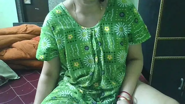 couplesuni online show from 10/06/25, 03:04