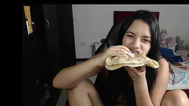 kayla k18 online show from 01/07/25, 08:21