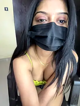 Snapshot of Aakanshaa__ chatting on 12/08/24, 11:24 Aakanshaa online show from 12/08/24, 11:24