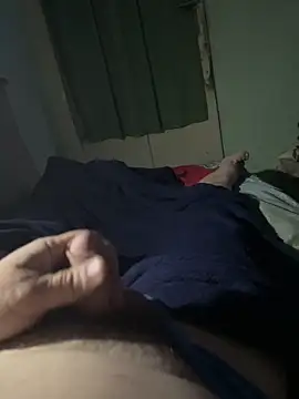 Snapshot of VerylittleDICK11 chatting on 10/02/25, 08:05 VerylittleDICK11 online show from 10/02/25, 08:05