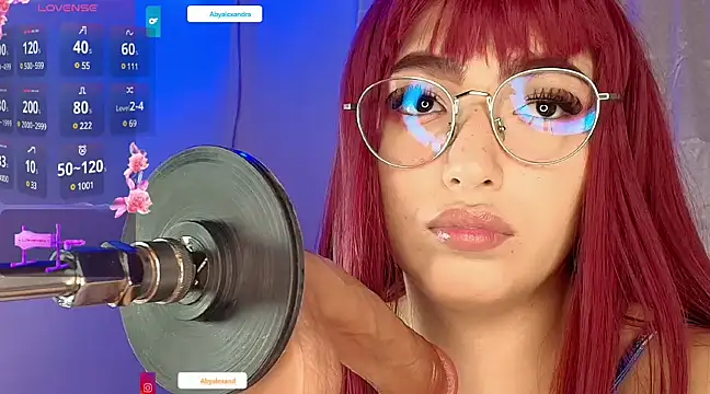 Snapshot of baby_alexx chatting on 02/02/25, 10:13 baby alexx online show from 02/02/25, 10:13