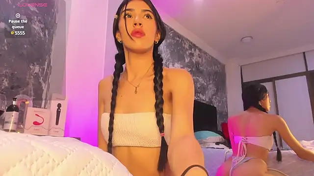 Snapshot of LiaFlowers chatting on 01/25/25, 06:55 LiaFlowers online show from 01/25/25, 06:55