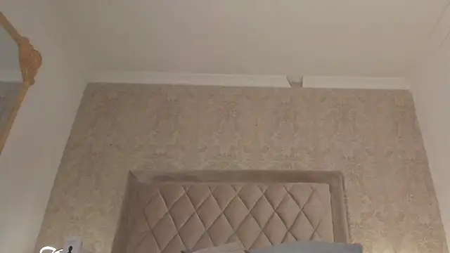 Snapshot of LiaFlowers chatting on 02/23/25, 07:11 LiaFlowers online show from 02/23/25, 07:11