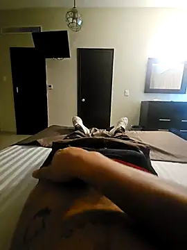 sorek54321 online show from 03/17/25, 05:49