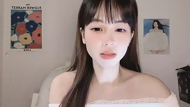 -Hottie online show from 11/30/25, 04:00