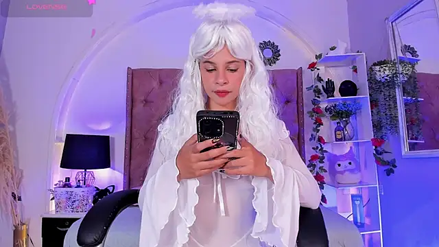 LadyAvalon online show from 11/13/25, 07:13