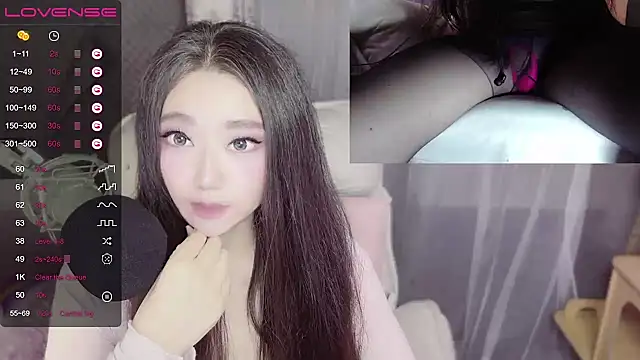 Snapshot of jessie116 chatting on 12/20/24, 03:42 jessie116 online show from 12/20/24, 03:42