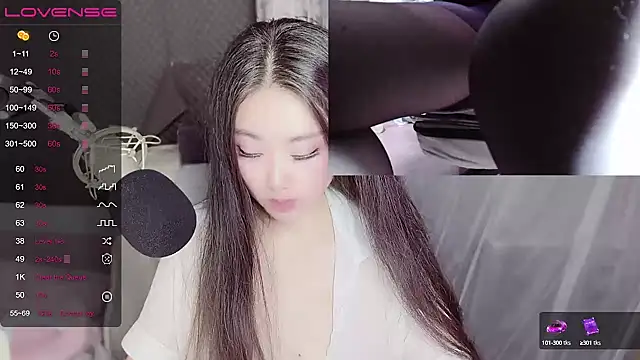 Snapshot of jessie116 chatting on 12/21/24, 06:23 jessie116 online show from 12/21/24, 06:23