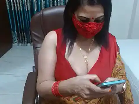 Snapshot of desi_mera chatting on 03/05/25, 04:24 desi mera online show from 03/05/25, 04:24