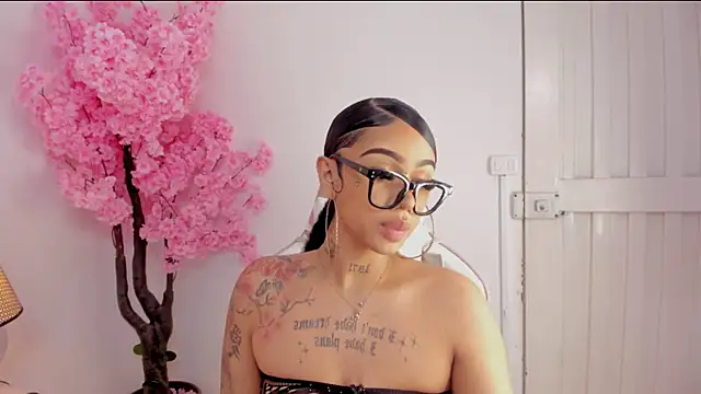 Mia Jansen online show from 02/10/25, 11:55