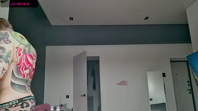 white King9999 online show from 10/17/25, 02:48