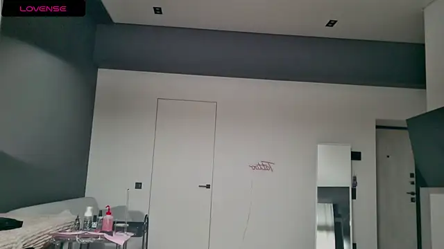 white King9999 online show from 11/17/25, 03:56