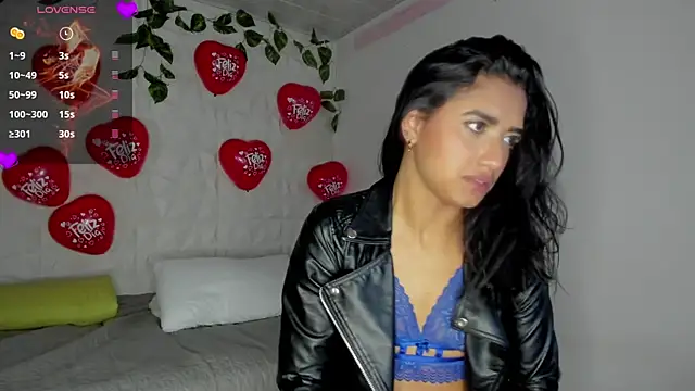 Alina Argi online show from 02/15/25, 08:44