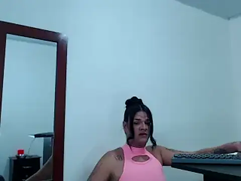 Snapshot of eloisaath chatting on 12/27/24, 04:21 eloisaath online show from 12/27/24, 04:21
