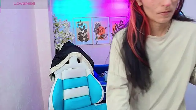 Dafne huges online show from 11/15/25, 07:21