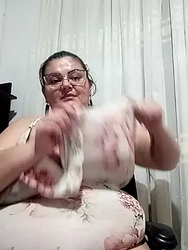 Snapshot of Madisonpalacio chatting on 01/30/25, 03:00 Madisonpalacio online show from 01/30/25, 03:00