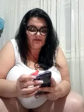 Snapshot of Madisonpalacio chatting on 02/16/25, 04:09 Madisonpalacio online show from 02/16/25, 04:09