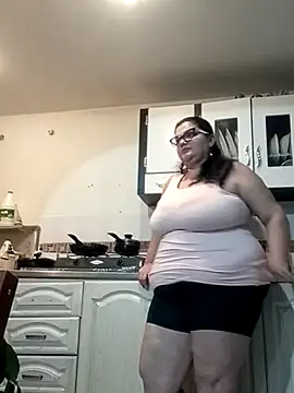 Snapshot of Madisonpalacio chatting on 02/19/25, 01:40 Madisonpalacio online show from 02/19/25, 01:40