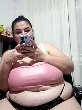 Snapshot of Madisonpalacio chatting on 02/25/25, 10:58 Madisonpalacio online show from 02/25/25, 10:58