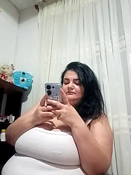 Snapshot of Madisonpalacio chatting on 03/01/25, 02:15 Madisonpalacio online show from 03/01/25, 02:15