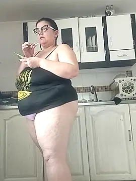 Snapshot of Madisonpalacio chatting on 03/21/25, 06:40 Madisonpalacio online show from 03/21/25, 06:40